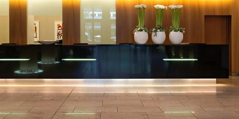 Pullman Berlin Schweizerhof Hotel 5*,