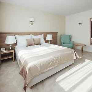 *** Apart-hotel W Sercu Krakowa Polónia
